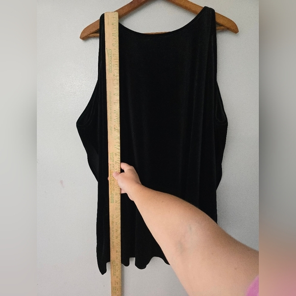 LYSSE Women’s Plus Size L/XL Black Velvet Velour Cold Shoulder Oversized Shirt - Picture 8 of 8